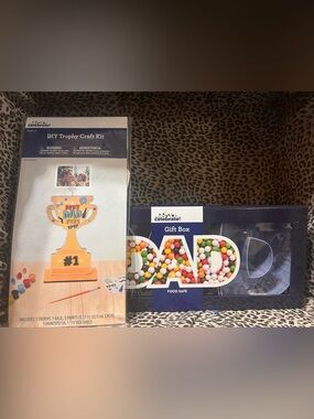 Way To Celebrate "Dad" Gift Box & DIY Trophy Craft Kit